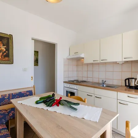 Seaside By Jr * جادرانوفو